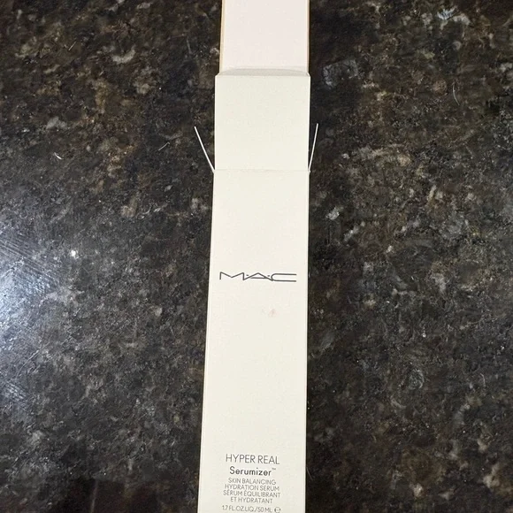 MAC Cosmetics Hyper Real Serumizer - 1.7 oz